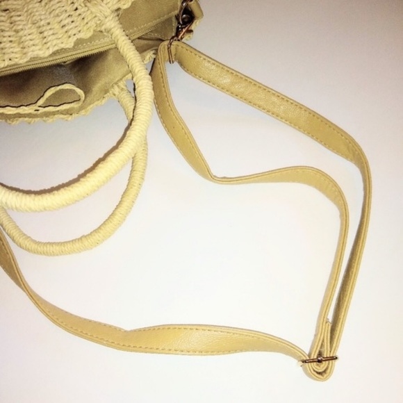 Hand Woven Straw bag - Picture 6 of 6